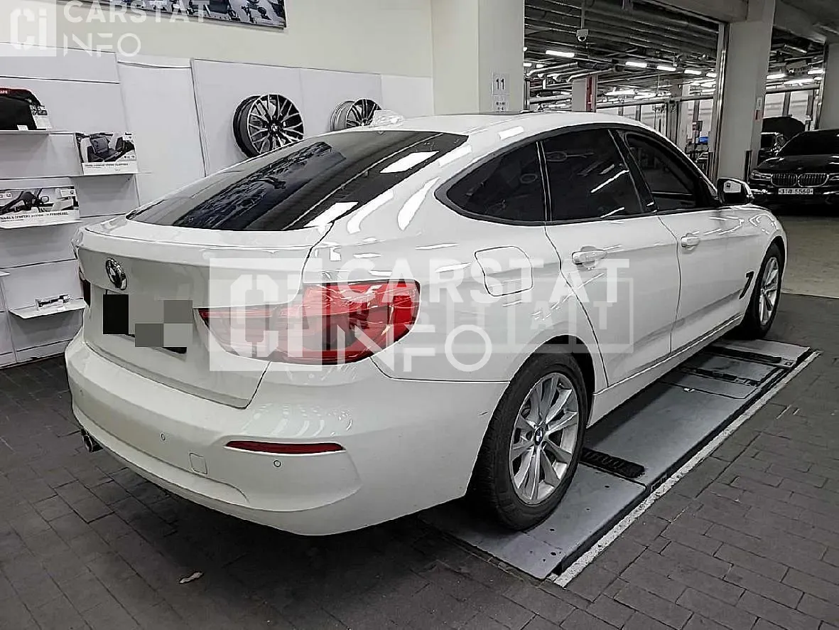 Photo 2 of 14: 2018 BMW 320d GranTurismo, VIN WBA8T3107JG803887 — Korean insurance auction
