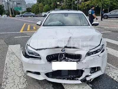 Photo 1 of 48: 2016 BMW 520d, VIN WBA5E5109GG202319 — Korean insurance auction