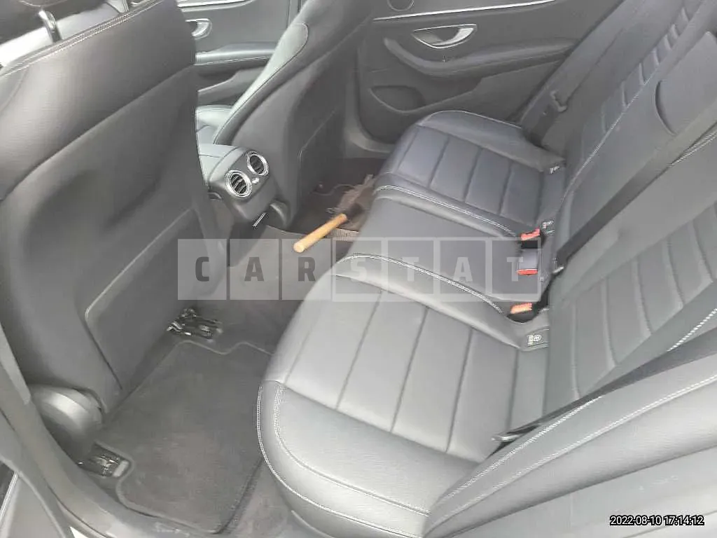 Photo 2 of 13: 2017 Mercedes-Benz E220d, VIN WDDZF0EB8HA044968 — Korean insurance auction