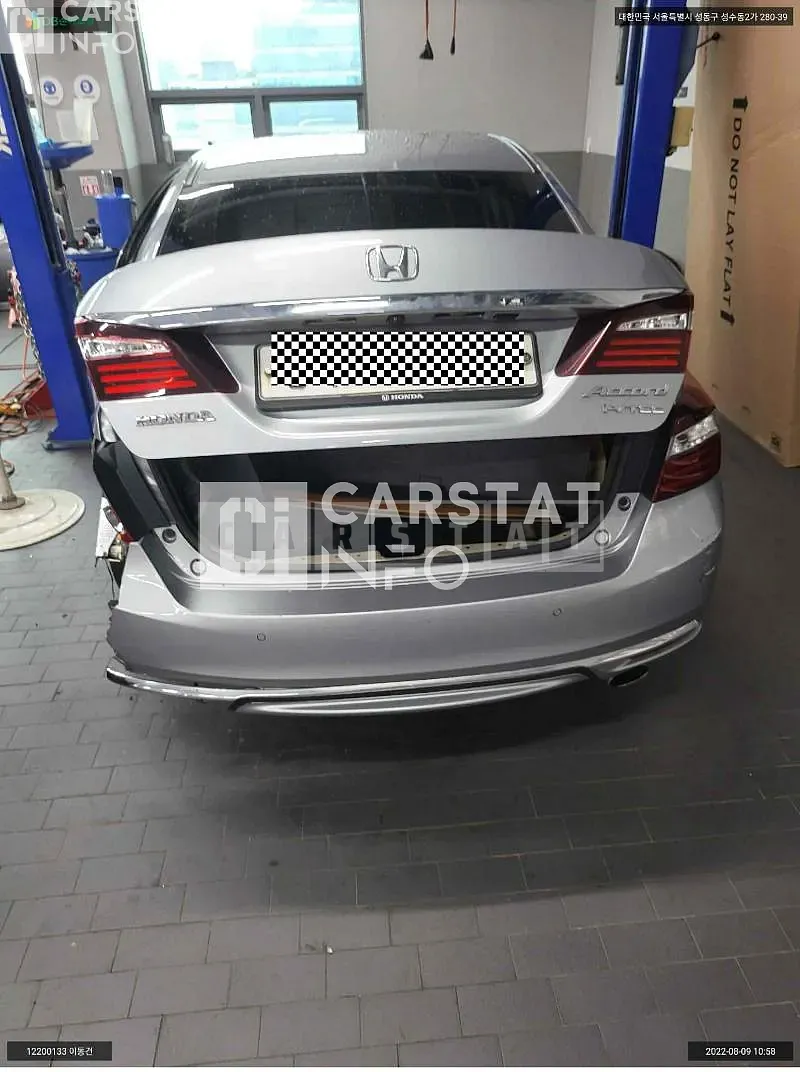 Photo 2 of 21: 2017 Honda Accord 2.4, VIN 1HGCR2680HA514450 — Korean insurance auction