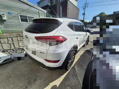 Photo 1 of 6: 2015 Hyundai Tucson TL 2.0 — Korean insurance auction