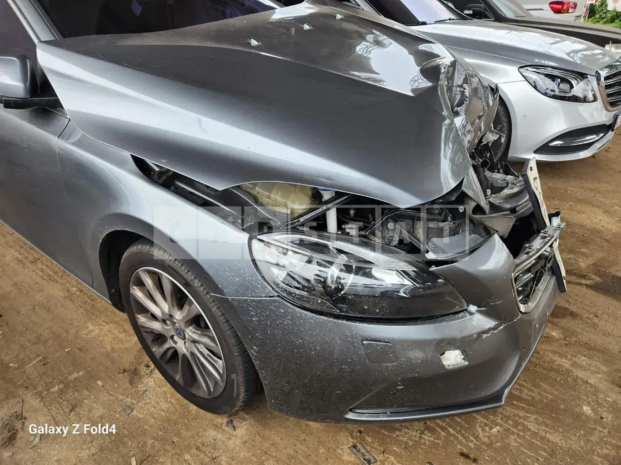 Photo 2 of 25: 2015 Volvo V40 D3, VIN YV1MV79K0G2307689 — Korean insurance auction