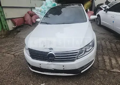 Photo 1 of 11: 2015 Volkswagen CC 2.0 TDI Blue Motion — Korean insurance auction