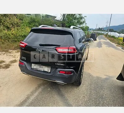 Photo 1 of 12: 2015 Jeep Straw Cherokee — Korean insurance auction
