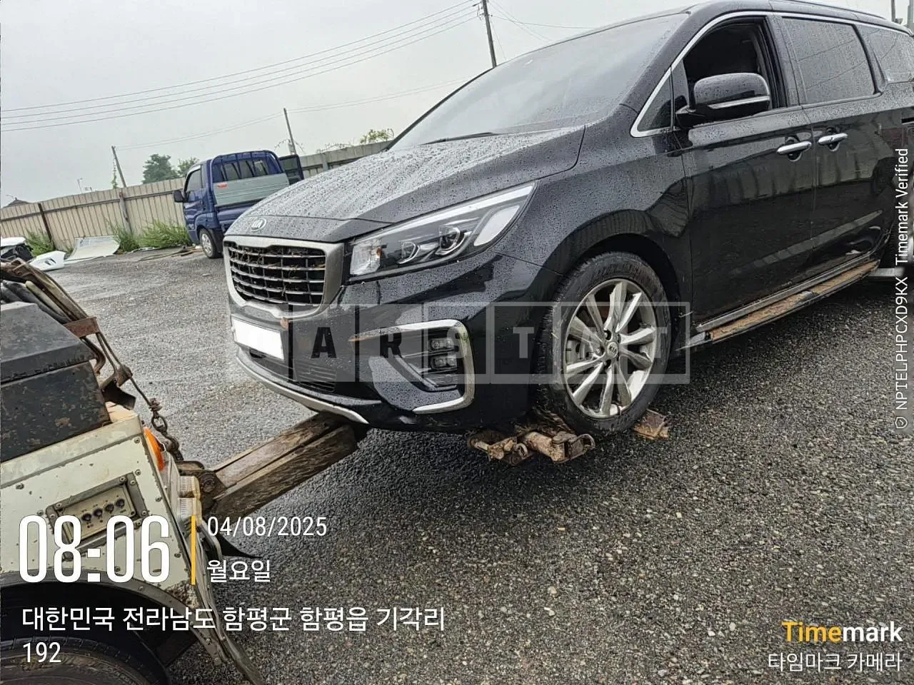 Photo 2 of 6: 2019 Kia Carnival Limousine, VIN KNAME81ABKS563322 — Korean insurance auction