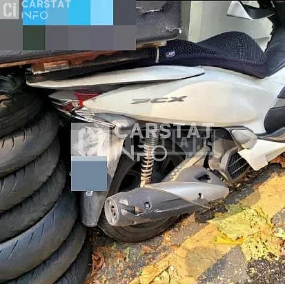 Photo 2 of 13: 2018 BMW PCX125 — Korean insurance auction