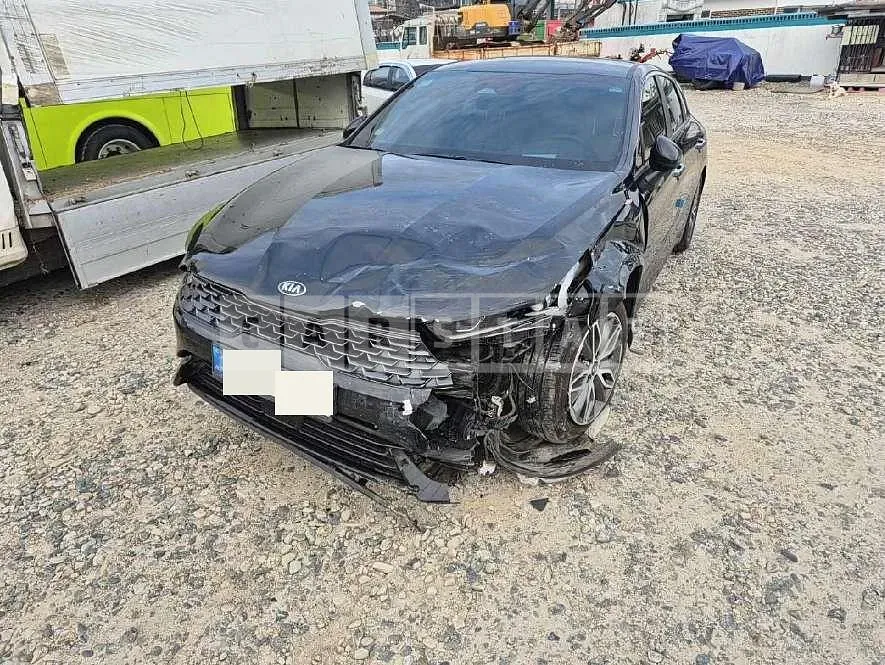 Photo 2 of 39: 2021 Kia K5 Hybrid — Korean insurance auction