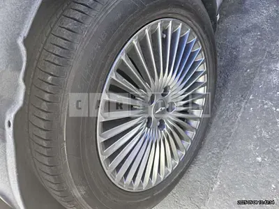 Photo 1 of 2: 2019 Genesis (parts) G90 Headlamp — Korean insurance auction