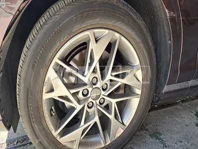 Photo 1 of 2: 2022 Genesis (parts) GV70 Wheels — Korean insurance auction