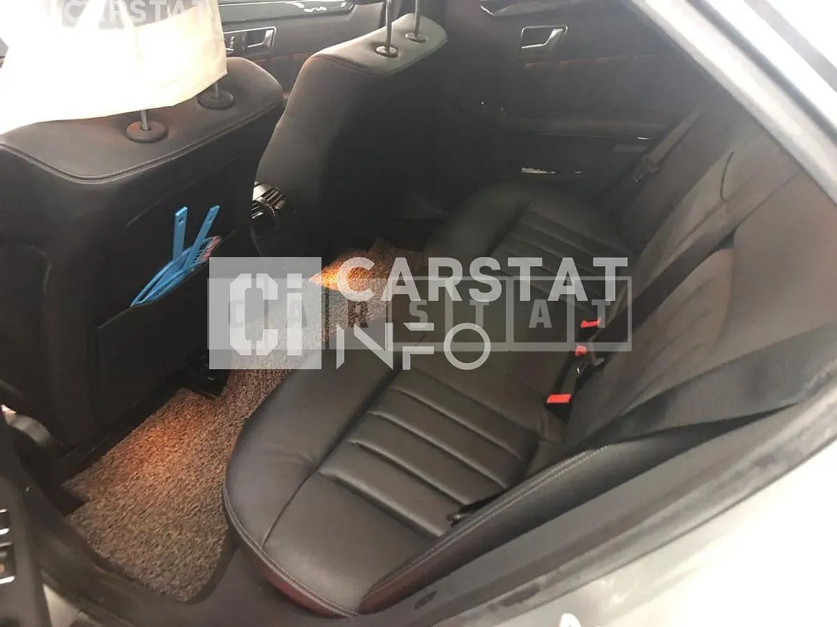 Photo 2 of 10: 2015 Mercedes-Benz Evangers E220 CDI, VIN WDDHF0CB8GB207223 — Korean insurance auction