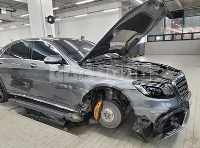 2019 Mercedes-AMG S63 4Matic + L