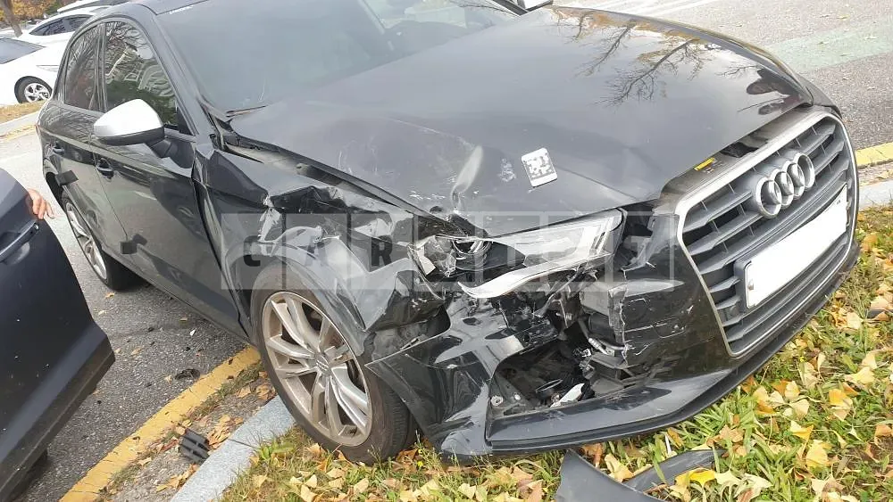Photo 2 of 5: 2016 Audi A3 35 TDI, VIN WAUZZZ8V1G1077754 — Korean insurance auction
