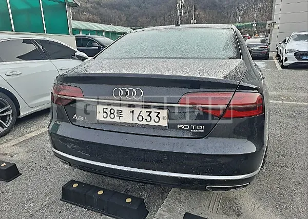 Photo 2 of 14: 2015 Audi A8L 60 TDI quattro, VIN WAUZZZ4H1FN002267 — Korean insurance auction