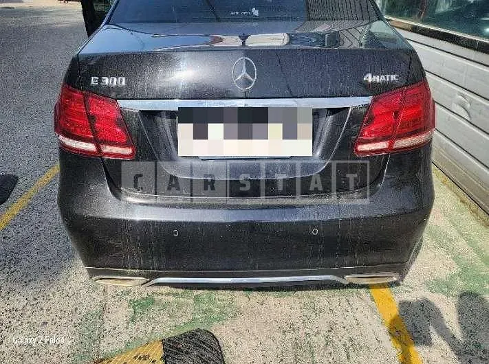 Photo 2 of 19: 2015 Mercedes-Benz E300 4Matic — Korean insurance auction