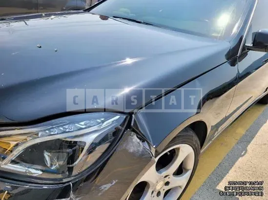 Photo 2 of 9: 2015 Mercedes-Benz E 400 4MAIC — Korean insurance auction