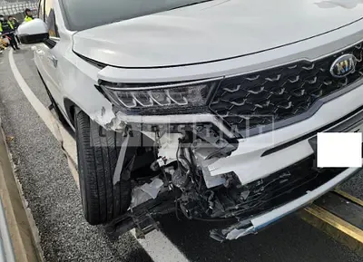 Photo 1 of 9: 2021 Kia Sorento, VIN KNARL81BGMA035394 — Korean insurance auction