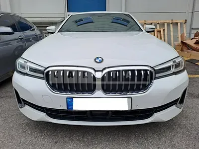 Photo 1 of 10: 2022 BMW 520i, VIN WBA11BH01NWX56620 — Korean insurance auction