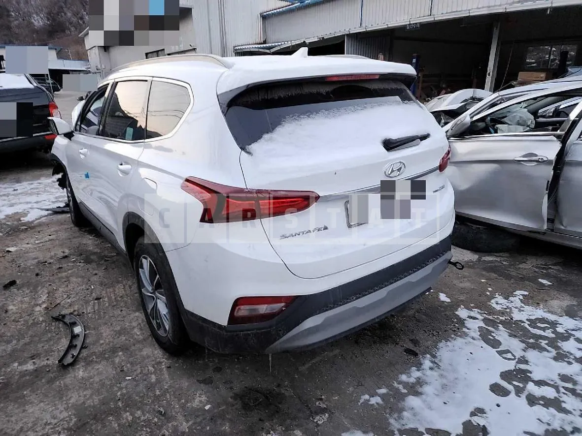 Photo 2 of 8: 2018 Hyundai Santa Fe TM 4WD, VIN KMHS281BDKU113892 — Korean insurance auction