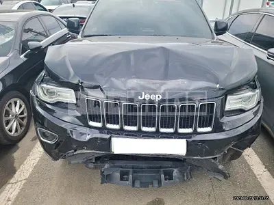 Photo 1 of 50: 2015 Jeep Straw Grand Cherokee, VIN 1C4RJFBM1FC776944 — Korean insurance auction