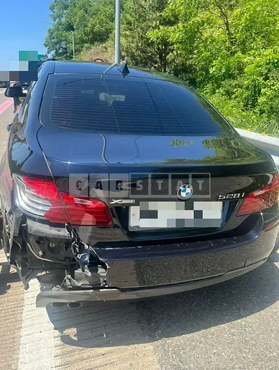 Photo 1 of 9: 2016 BMW 528i xDrive, VIN WBA5A7100GG297635 — Korean insurance auction