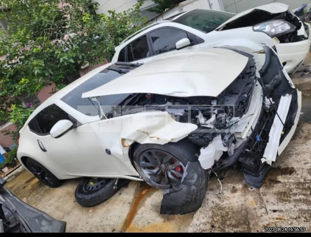 Photo 2 of 9: 2019 Nissan 370Z, VIN JN1AZ44E1KM680089 — Korean insurance auction