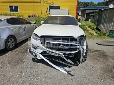 Photo 1 of 13: 2019 Volvo XC60 T6 AWD — Korean insurance auction