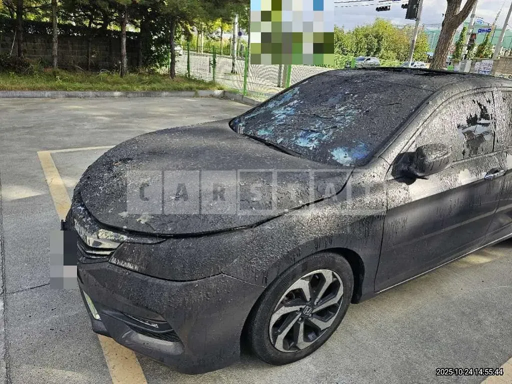 Photo 2 of 12: 2016 Honda Accord 2.4 — Korean insurance auction