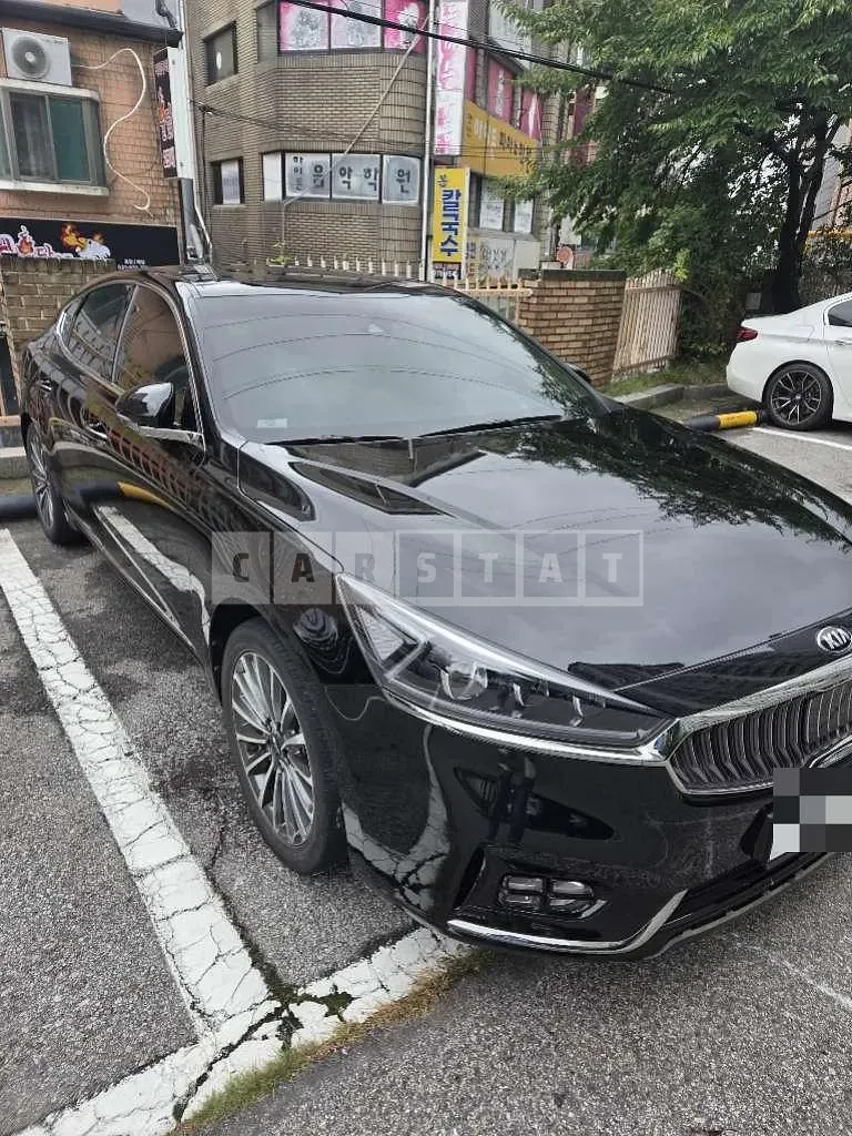 Photo 2 of 7: 2018 Kia K7 — Korean insurance auction