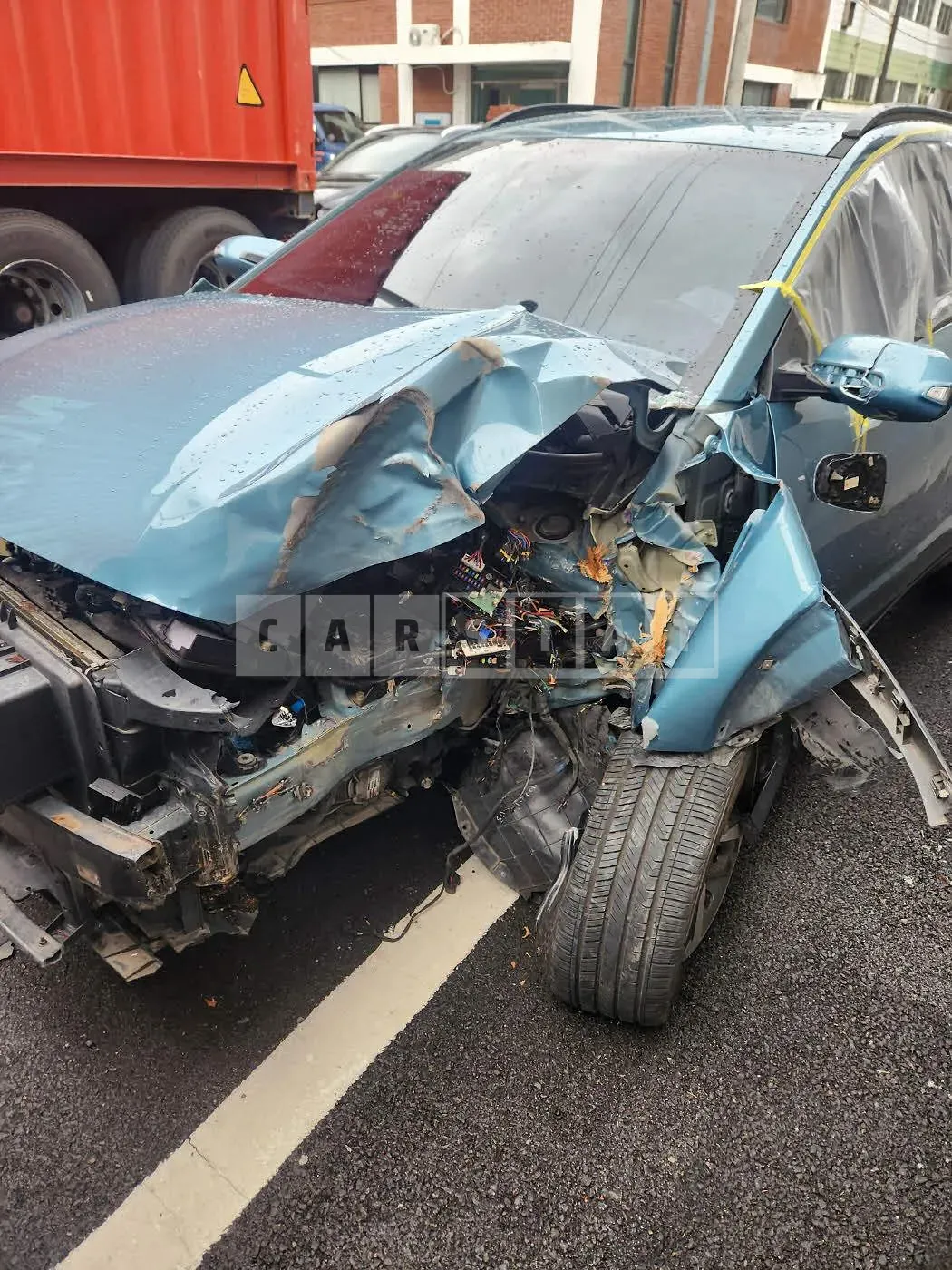 Photo 2 of 8: 2019 Hyundai Kona, VIN KMHK4815GKU315040 — Korean insurance auction