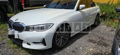 Photo 1 of 12: 2021 BMW 320i — Korean insurance auction