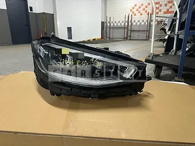 2027 (Parts) Mercedes-Benz S500 4MATIC headlight