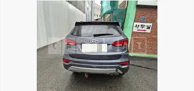 Photo 1 of 19: 2016 Hyundai Santa Fe DM — Korean insurance auction