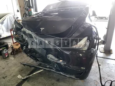 Photo 1 of 40: 2021 Tesla Modely Long Range, VIN 5YJYGDEE0MF176063 — Korean insurance auction