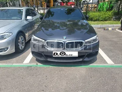 Photo 1 of 35: 2020 BMW 520d xDrive M Sport Package, VIN WBAJF5106LCE41553 — Korean insurance auction