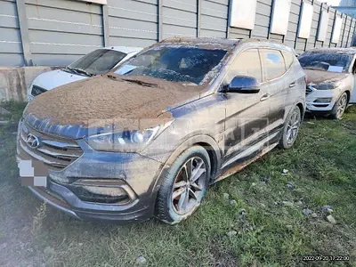 Photo 1 of 13: 2016 Hyundai Calm Santa Fe 2.0 — Korean insurance auction