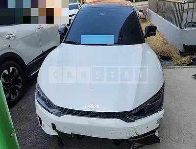 Photo 1 of 39: 2022 Kia EV6 Long Range 4WD — Korean insurance auction