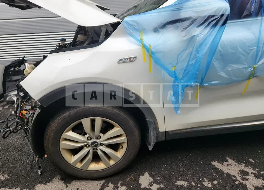 Photo 2 of 28: 2015 Kia Sorento, VIN KNAPF81ABFA115756 — Korean insurance auction