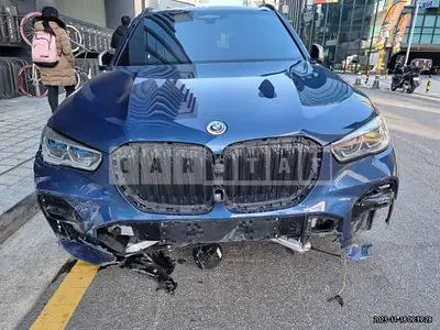 Photo 1 of 49: 2023 BMW X5 M50i, VIN WBAJU4100P9P20030 — Korean insurance auction