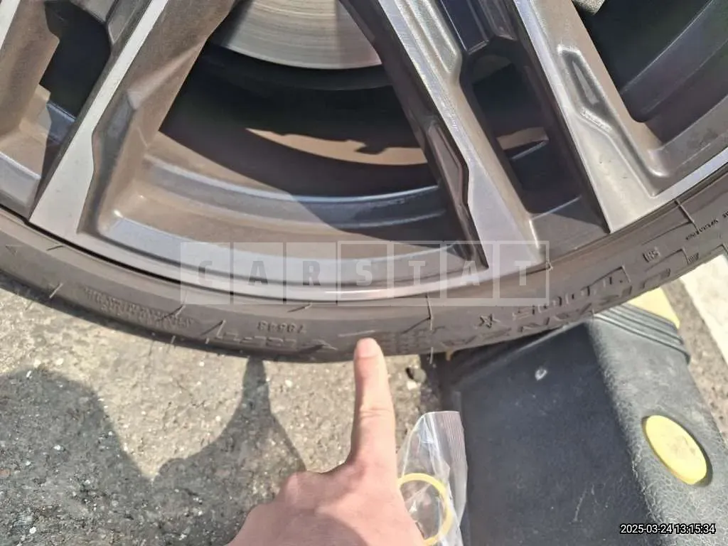 Photo 2 of 2: 2024 BMW (parts) 120i Wheels — Korean insurance auction