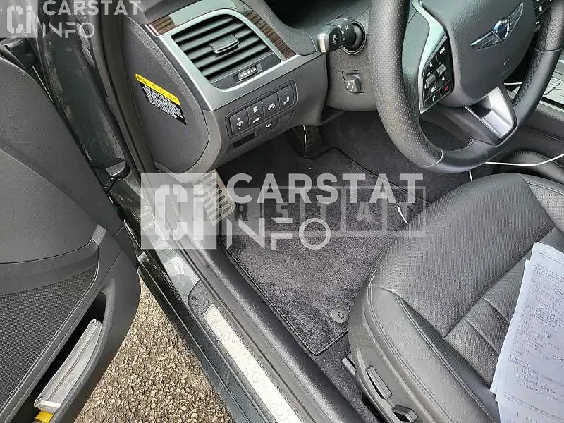 Photo 2 of 26: 2019 Genesis G80, VIN KMHGL41DDKU320834 — Korean insurance auction