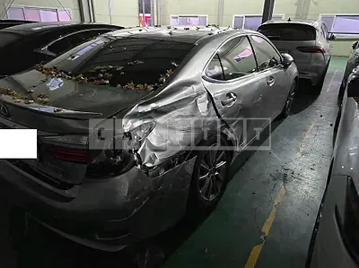 Photo 1 of 5: 2017 Lexus ES300h — Korean insurance auction
