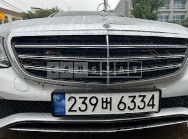 Photo 2 of 9: 2019 Mercedes-Benz E220d 4Matic — Korean insurance auction