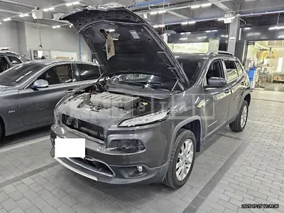 Photo 1 of 21: 2017 Jeep Zip Cherokee 2.2 — Korean insurance auction