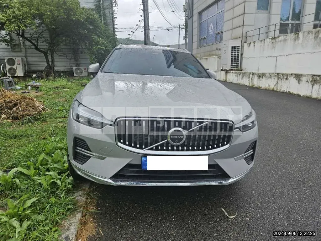 Photo 2 of 20: 2024 Volvo XC60B6 AWD — Korean insurance auction