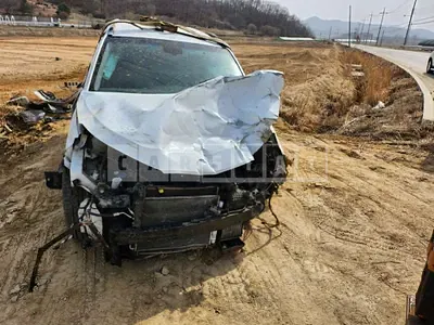 Photo 1 of 13: 2018 Hyundai Tucson, VIN KMHJ381ADJU622162 — Korean insurance auction