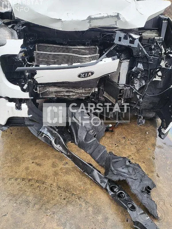 Photo 2 of 12: 2018 Kia Sportage — Korean insurance auction