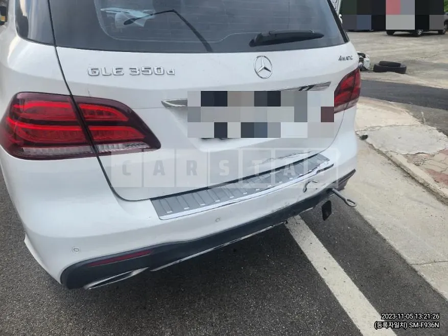 Photo 2 of 10: 2016 Mercedes-Benz GLE350 d 4Matic, VIN WDCDA2EB1GA792274 — Korean insurance auction
