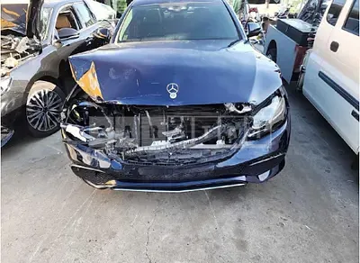 Photo 1 of 17: 2020 Mercedes-Benz E 300 4Matic — Korean insurance auction