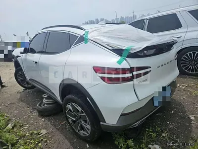 Photo 1 of 12: 2021 Genesis GV60 Electric Car — Korean insurance auction