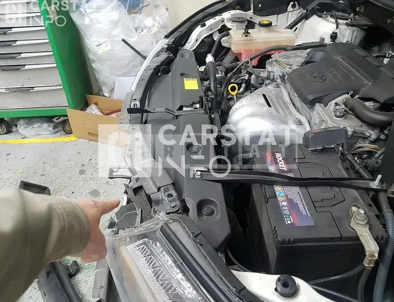 Photo 2 of 18: 2014 Toyota RAV4 4WD — Korean insurance auction